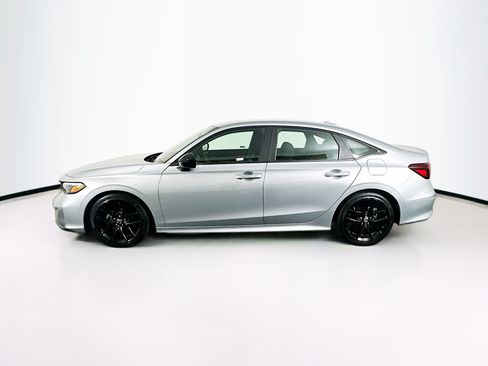 Used 2025 Honda Civic Sport image 4