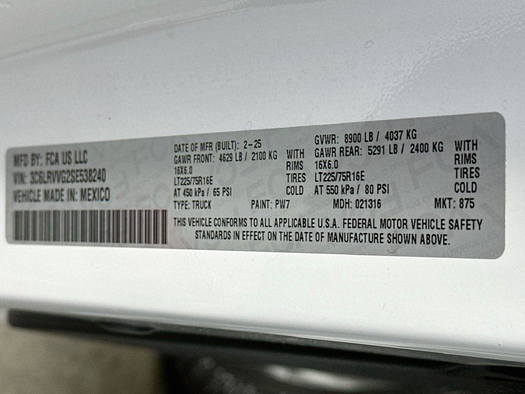 Used 2025 RAM ProMaster 2500 w/ U-Haul Equipment Group FWD image 35