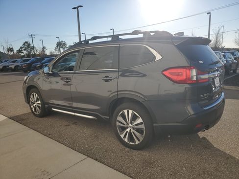 Used 2021 Subaru Ascent Limited w/ Technology Package image 3