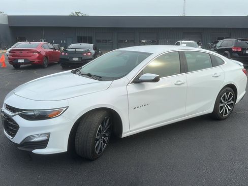 Used 2022 Chevrolet Malibu RS image 9