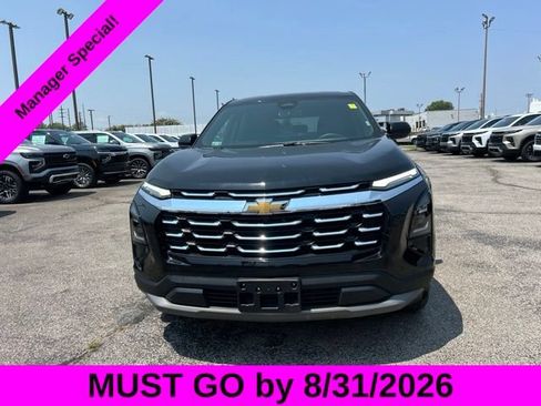 Used 2025 Chevrolet Equinox LT FWD image 8