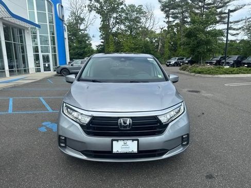 Used 2023 Honda Odyssey EX-L image 3