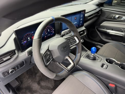 Used 2024 Ford Mustang GT RWD image 4
