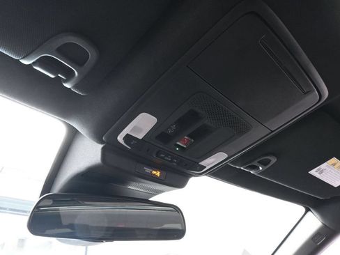 Used 2025 Honda Accord Sport image 30