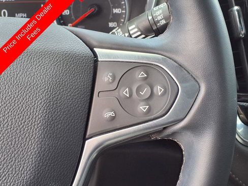 Used 2023 Chevrolet Traverse LT FWD image 31