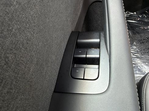 Used 2025 Tesla Model 3 Long Range RWD image 32