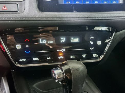 Used 2021 Honda HR-V EX image 23