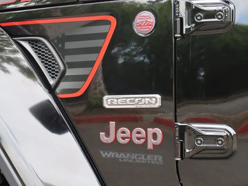 Used 2020 Jeep Wrangler Unlimited Rubicon w/ Quick Order Package 28Y Recon AWD/4WD image 10