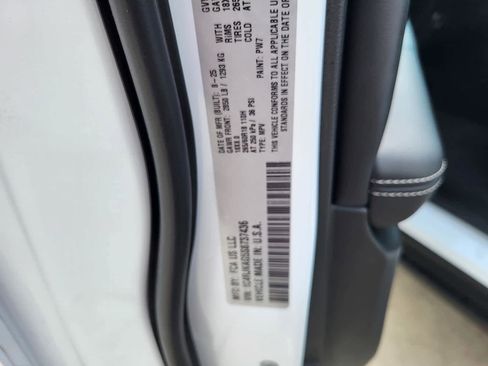 New 2025 Jeep Grand Cherokee L Laredo image 21