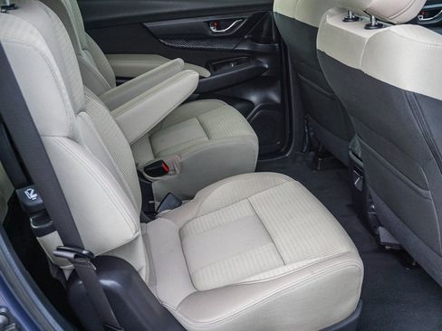 Used 2024 Subaru Ascent Premium w/ Convenience Package image 13