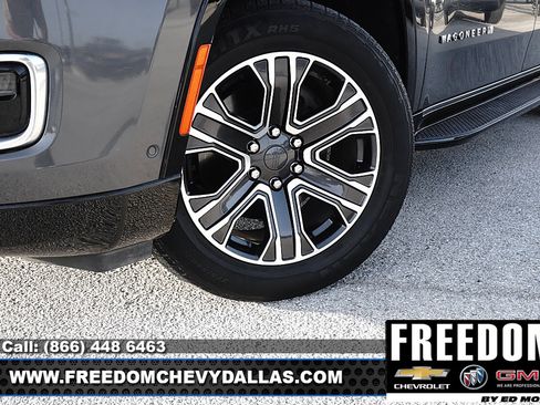 Used 2024 Jeep Wagoneer Series II w/ Flexible Seating Group AWD/4WD image 42