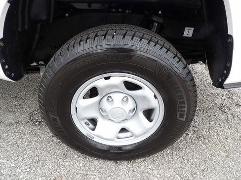 Used 2021 Toyota Tacoma SR image 53