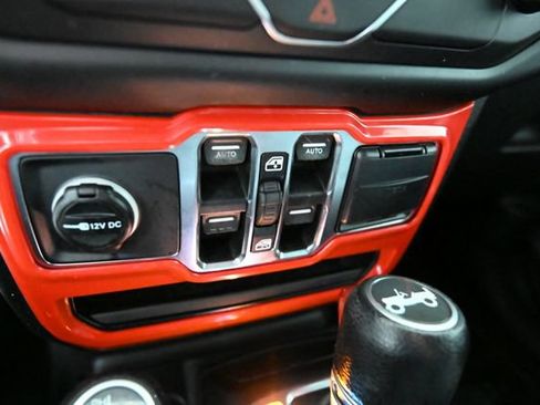 Used 2019 Jeep Wrangler Unlimited Sport S AWD/4WD image 27