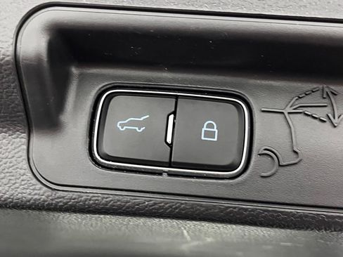 Used 2023 Ford Explorer XLT w/ Equipment Group 202A image 12