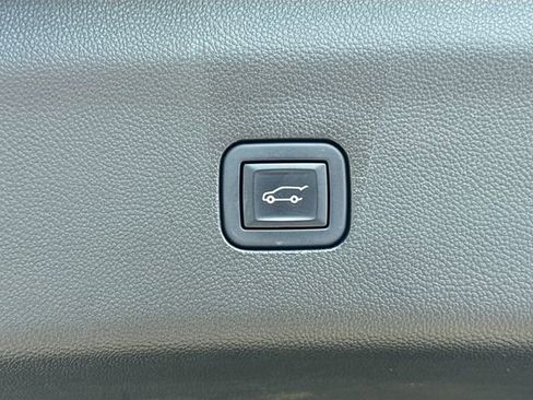 Used 2023 Buick Enclave Premium w/ Experience Buick Package AWD/4WD image 13