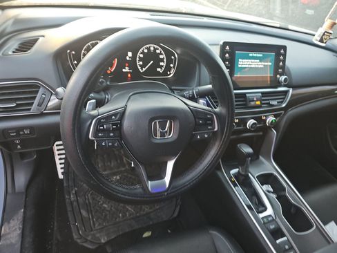 Used 2022 Honda Accord Sport image 13