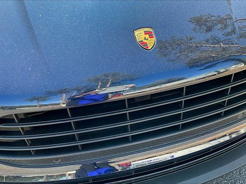 Used 2021 Porsche Macan w/ Premium Package AWD/4WD image 30