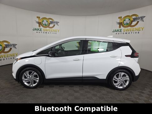 Certified 2023 Chevrolet Bolt LT w/ Driver Confidence Package image 4