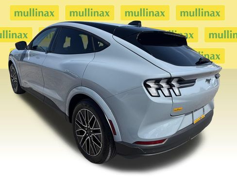 Used 2025 Ford Mustang Mach-E Premium RWD image 9