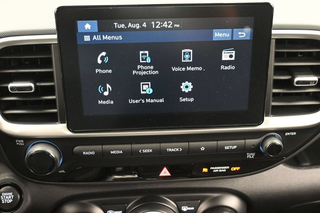 Used 2025 Hyundai Venue SEL FWD image 22