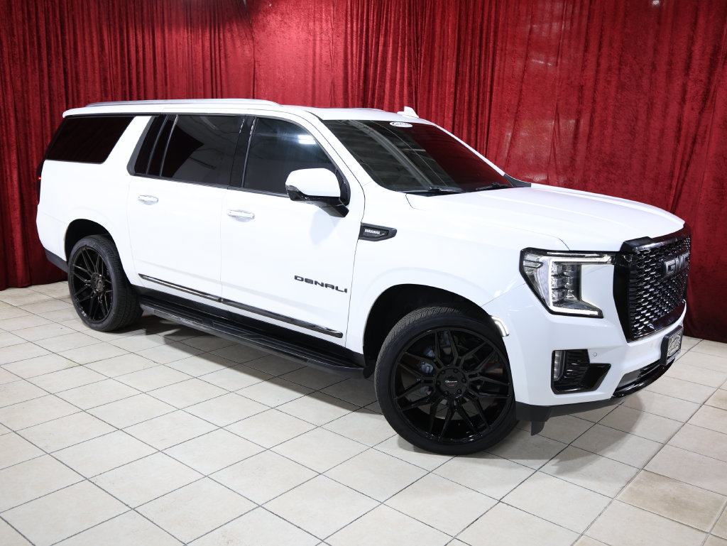 Used 2022 GMC Yukon XL Denali AWD/4WD image 2