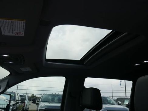 Used 2020 Chevrolet Silverado 2500 LTZ w/ LTZ Premium Package image 3