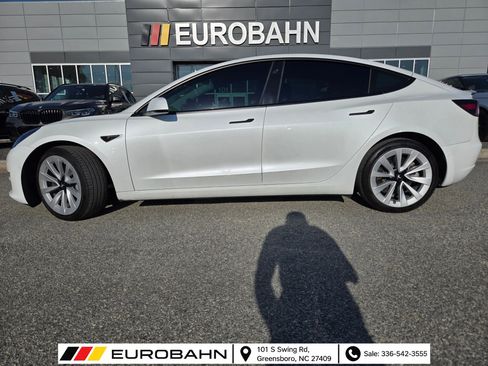 Used 2022 Tesla Model 3 Long Range AWD/4WD image 2
