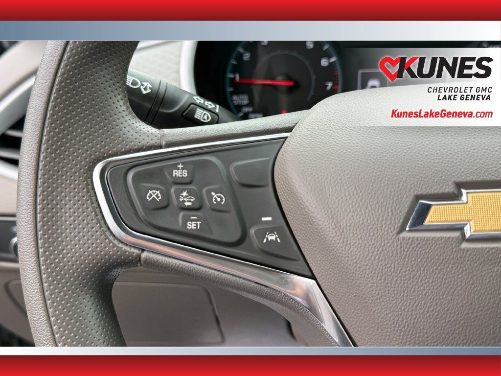Used 2025 Chevrolet Malibu LT FWD image 14