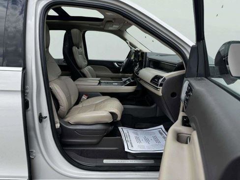 Used 2024 Lincoln Navigator L Reserve AWD/4WD image 52