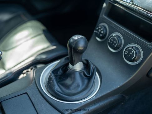 Used 2004 Nissan 350Z Touring w/ Cargo Convenience Pkg image 21