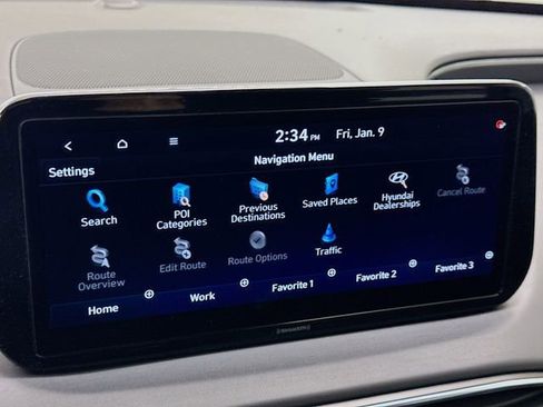 Used 2023 Hyundai Santa Fe SEL image 13