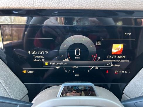 New 2026 GMC Yukon XL Denali w/ Denali Reserve Package image 29