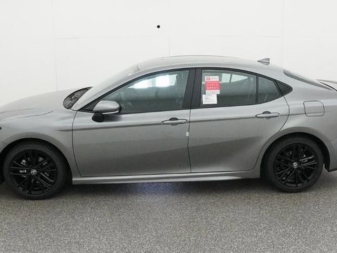 New 2026 Toyota Camry SE FWD image 3