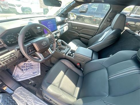 Used 2025 Toyota 4Runner Limited image 20