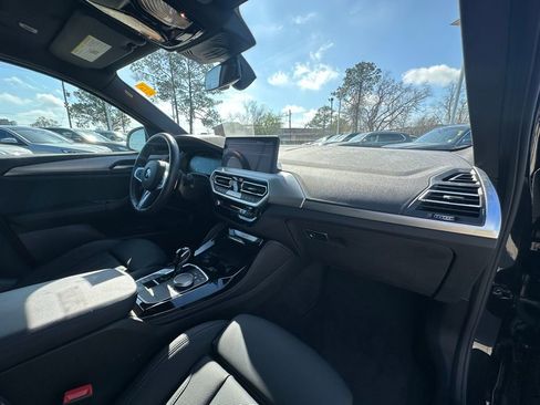 Certified 2025 BMW X4 xDrive30i image 31