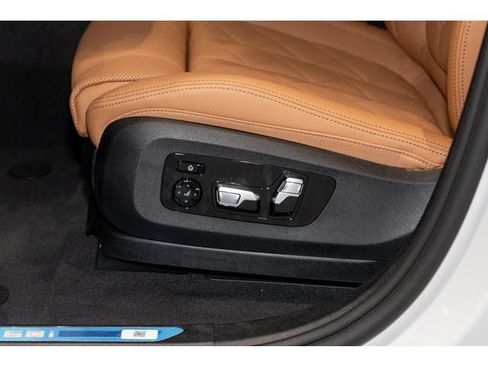 New 2026 BMW X6 M60i image 59