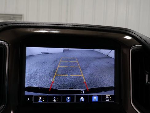 Used 2021 Chevrolet Silverado 2500 High Country image 15