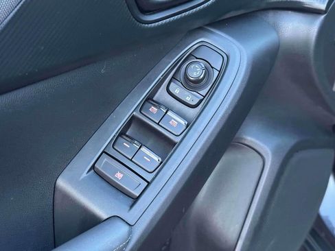 Used 2024 Subaru Crosstrek 2.0i Premium image 16