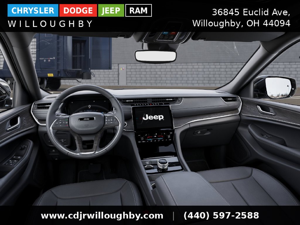 New 2025 Jeep Grand Cherokee Limited w/ Black Appearance Package AWD/4WD image 17