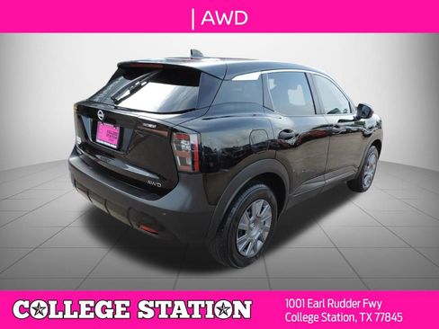 Used 2025 Nissan Kicks S AWD/4WD image 4