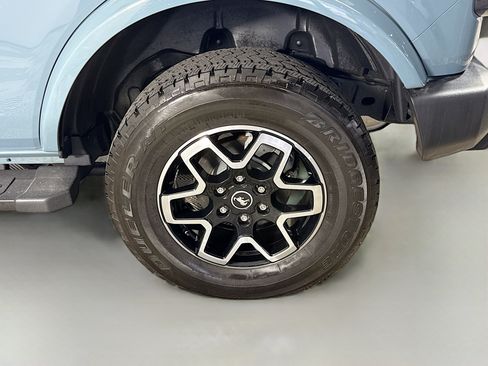 Used 2023 Ford Bronco Outer Banks AWD/4WD image 37