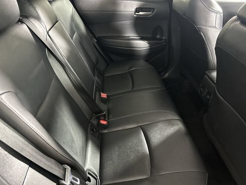 Used 2025 Toyota Corolla Cross XLE w/ Convenience Package FWD image 25