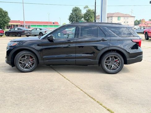 New 2026 Ford Explorer ST w/ Sun And Sound Package AWD/4WD image 6