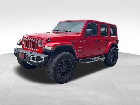 Used 2018 Jeep Wrangler Unlimited Sahara AWD/4WD image 4