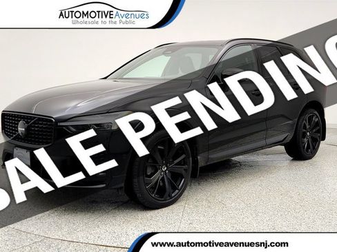 Used 2024 Volvo XC60 T8 Ultimate w/ Protection Package Premier AWD/4WD image 1