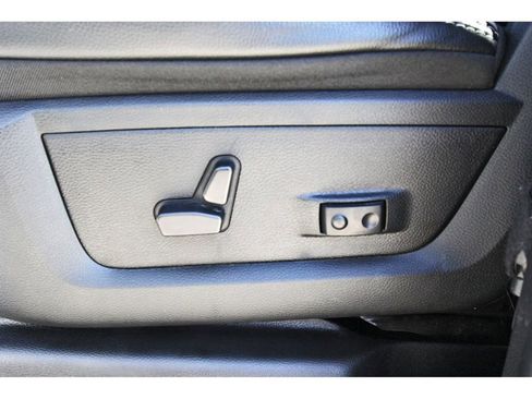 Used 2026 RAM 2500 Laramie AWD/4WD image 26