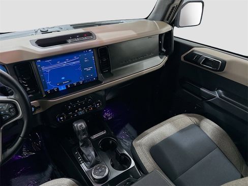 Used 2025 Ford Bronco Big Bend image 24