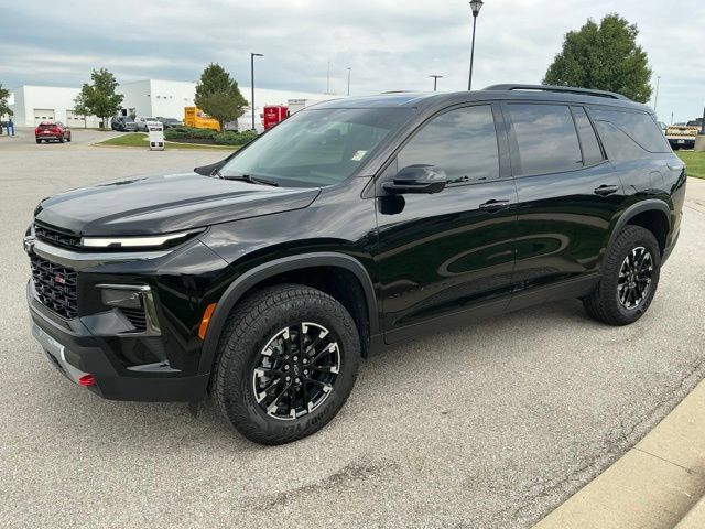 Used 2026 Chevrolet Traverse Z71 w/ Driver Confidence Package AWD/4WD image 3