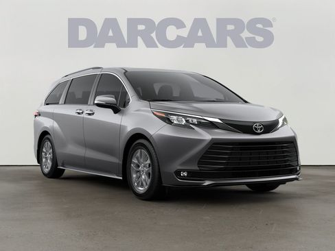 New 2026 Toyota Sienna XLE FWD image 17