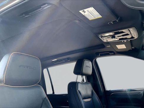 Used 2023 GMC Yukon XL AT4 w/ AT4 Premium Package AWD/4WD image 14